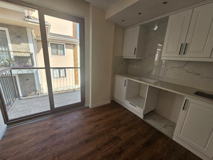 Image No.5-3 Bed Duplex for sale