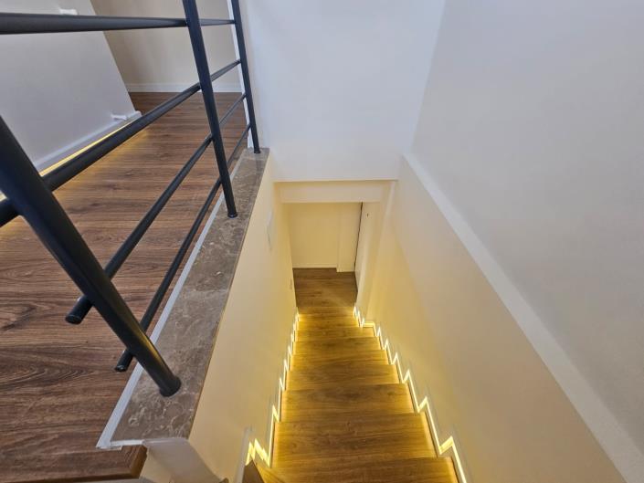 Image No.12-3 Bed Duplex for sale