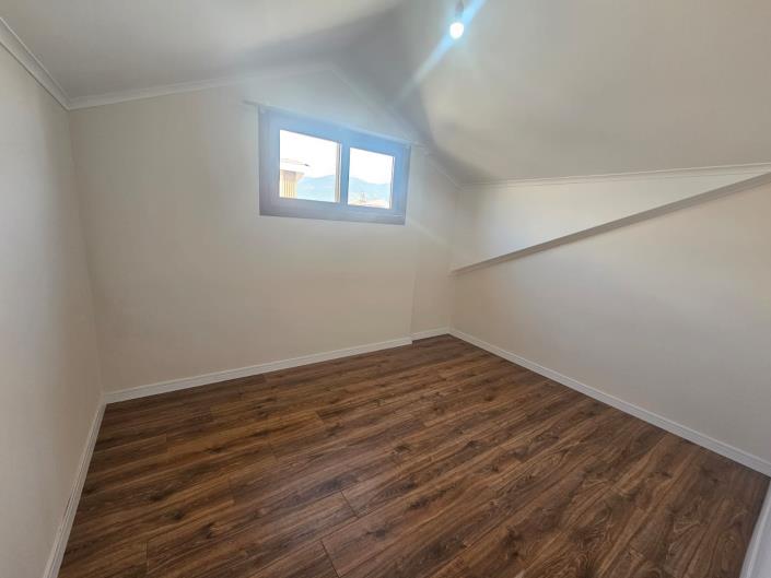 Image No.14-3 Bed Duplex for sale