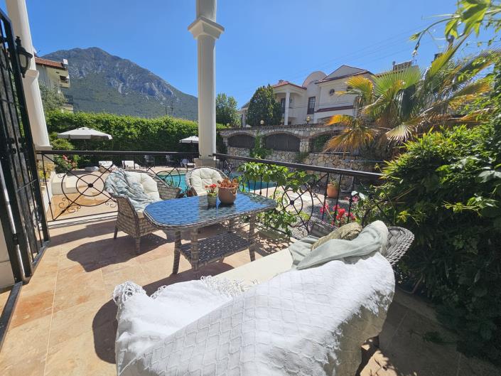 Image No.3-3 Bed Villa / Detached for sale