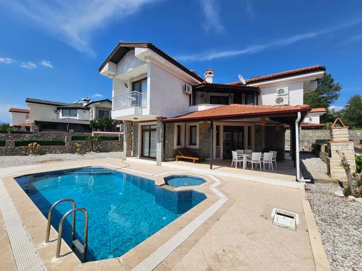 Image No.2-4 Bed Villa / Detached for sale