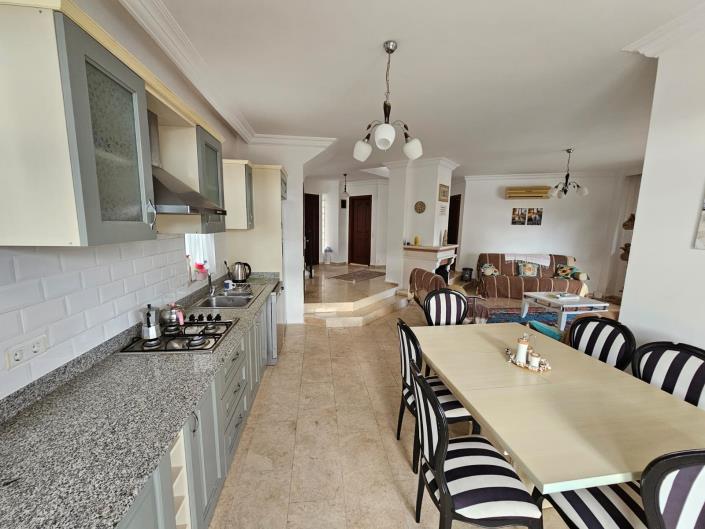 Image No.4-4 Bed Villa / Detached for sale