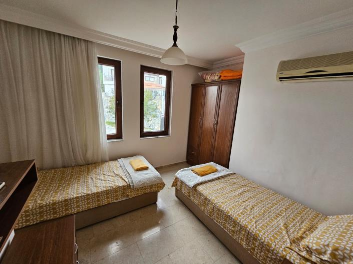 Image No.16-4 Bed Villa / Detached for sale