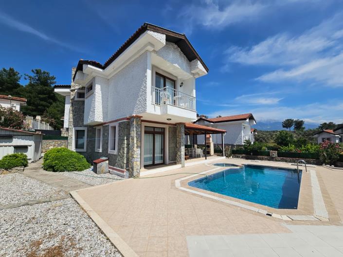 Image No.19-4 Bed Villa / Detached for sale