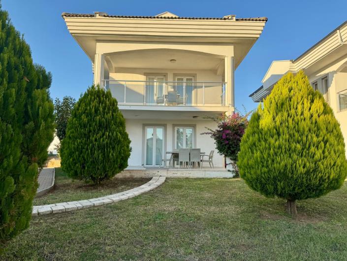 Image No.1-3 Bed Villa / Detached for sale