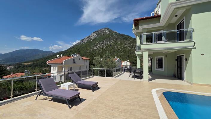 Image No.34-5 Bed Villa / Detached for sale