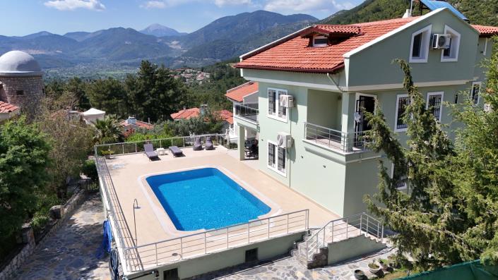 Image No.43-5 Bed Villa / Detached for sale