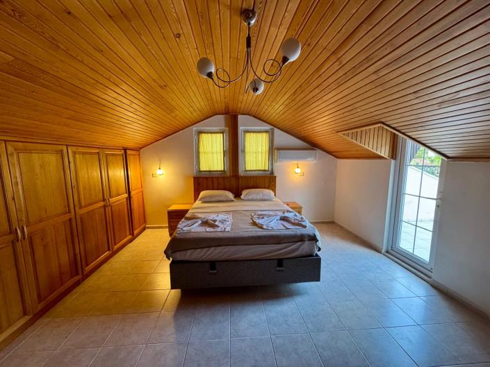 Image No.12-3 Bed Duplex for sale