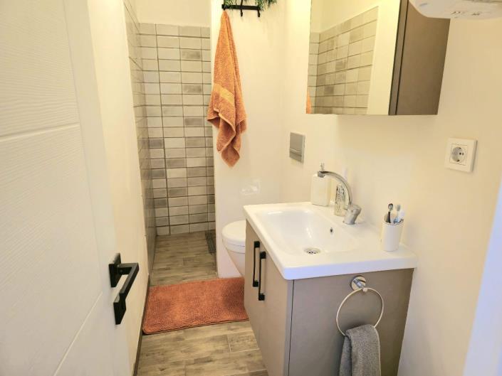 Image No.17-3 Bed Townhouse for sale