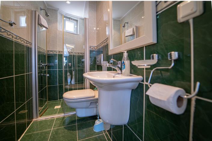 Image No.10-3 Bed Apartment for sale