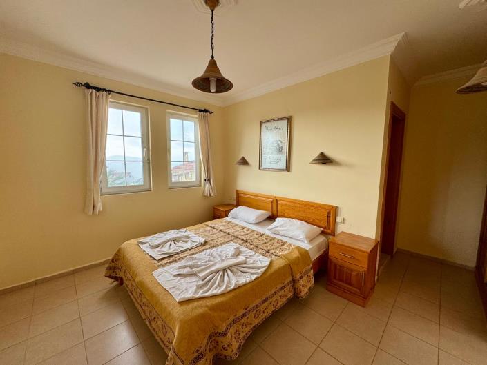 Image No.9-5 Bed Villa for sale