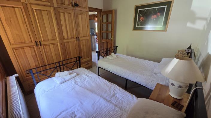 Image No.18-3 Bed Villa / Detached for sale