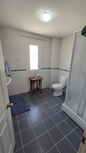 Image No.28-4 Bed Villa / Detached for sale