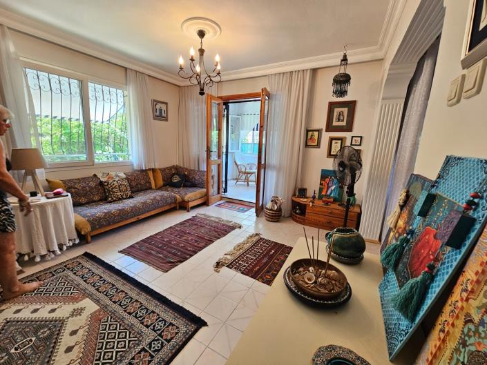 Image No.8-3 Bed Apartment for sale