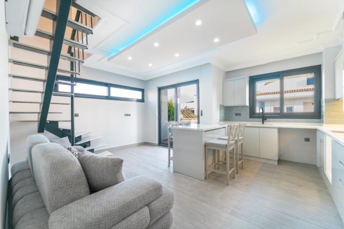 Image No.4-3 Bed Duplex for sale