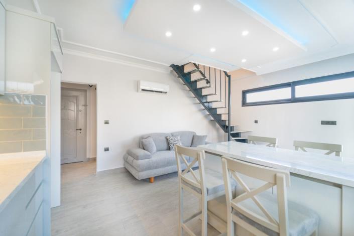 Image No.6-3 Bed Duplex for sale