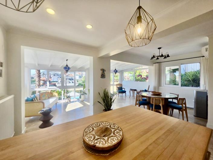 Image No.7-4 Bed Villa for sale