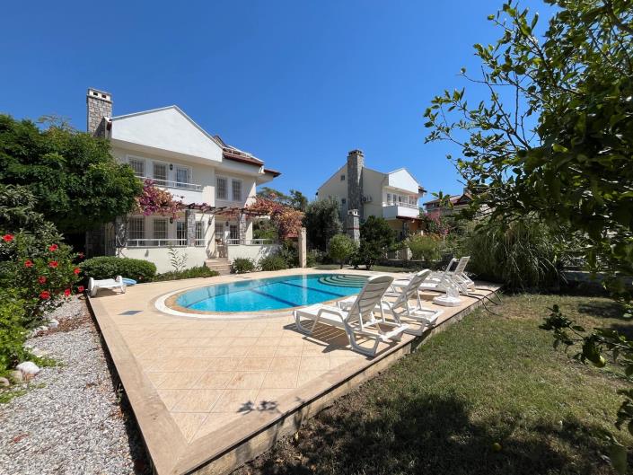 Image No.3-Villa / Détaché de 4 chambres à vendre à Ovacik