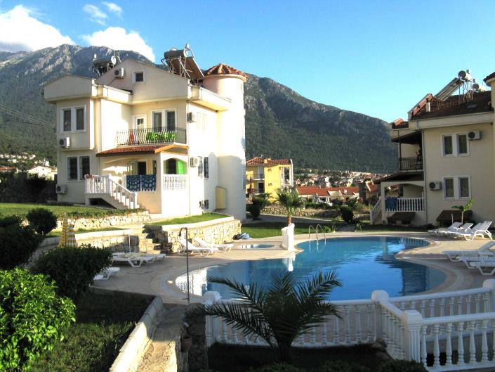 Image No.1-4 Bed Duplex for sale