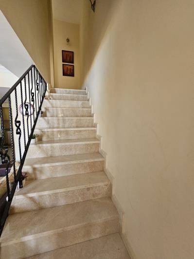 Image No.12-3 Bed Villa / Detached for sale