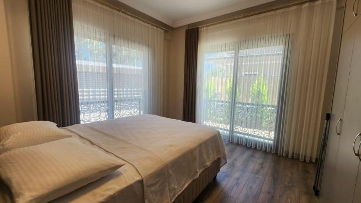 Image No.28-5 Bed Villa for sale