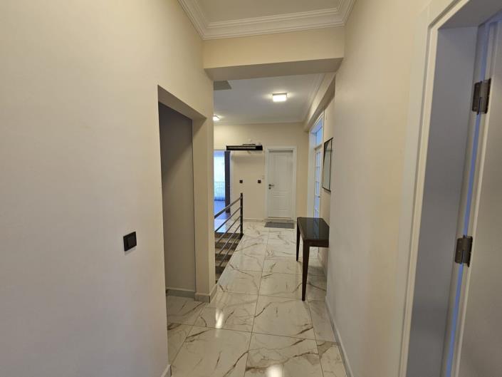 Image No.33-5 Bed Villa for sale