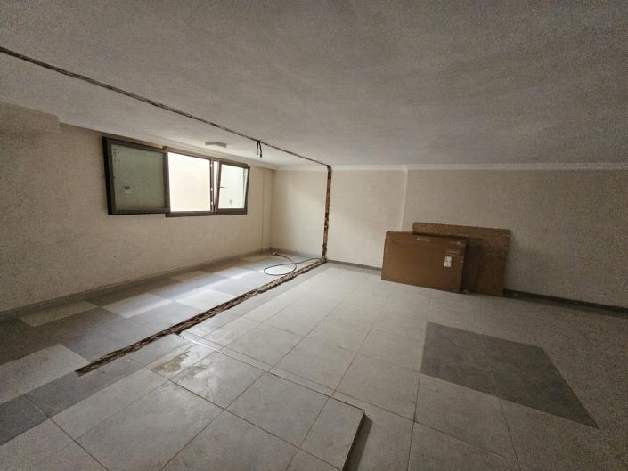 Image No.36-5 Bed Villa for sale