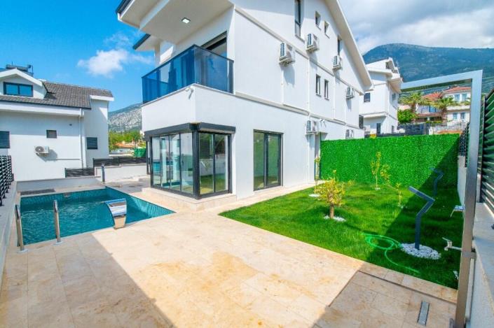 Image No.4-Villa / Détaché de 4 chambres à vendre à Ovacik