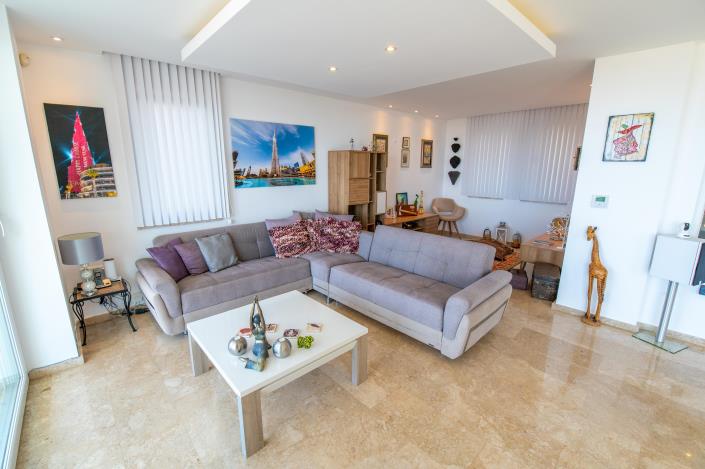 Image No.34-4 Bed Villa for sale