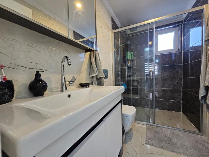 Image No.16-4 Bed Villa for sale