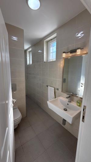 Image No.14-3 Bed Villa / Detached for sale