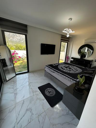 Image No.13-4 Bed Villa / Detached for sale