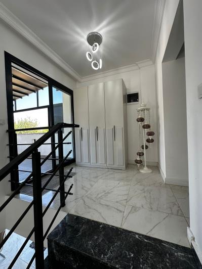 Image No.23-4 Bed Villa / Detached for sale