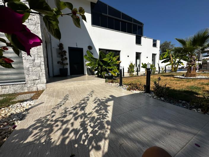 Image No.41-4 Bed Villa / Detached for sale