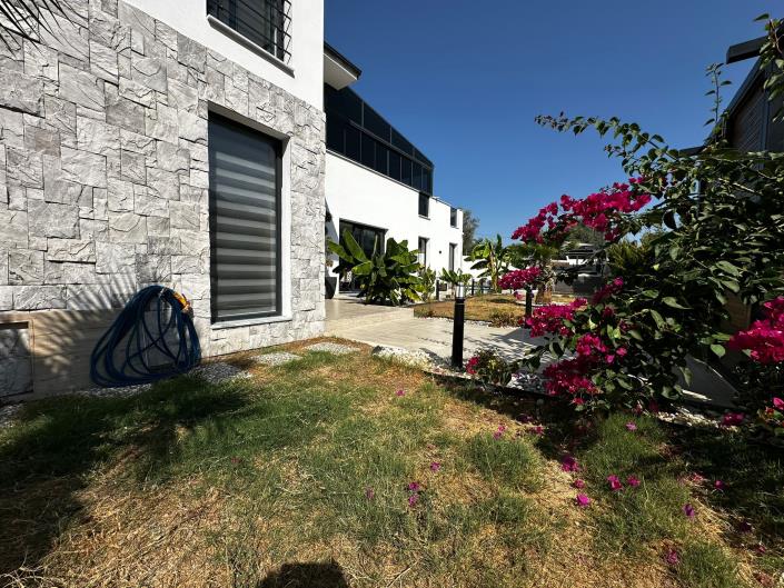 Image No.50-4 Bed Villa / Detached for sale