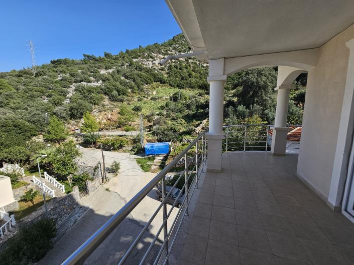 Image No.8-Appartement de 3 chambres à vendre à Tasyaka