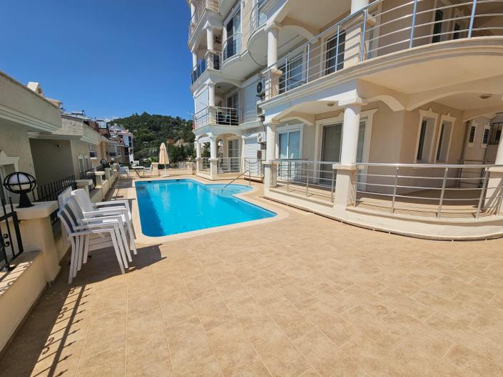 Image No.20-3 Bed Apartment for sale