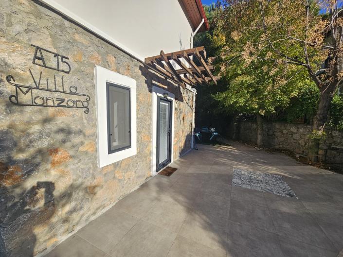 Image No.6-2 Bed Villa / Detached for sale