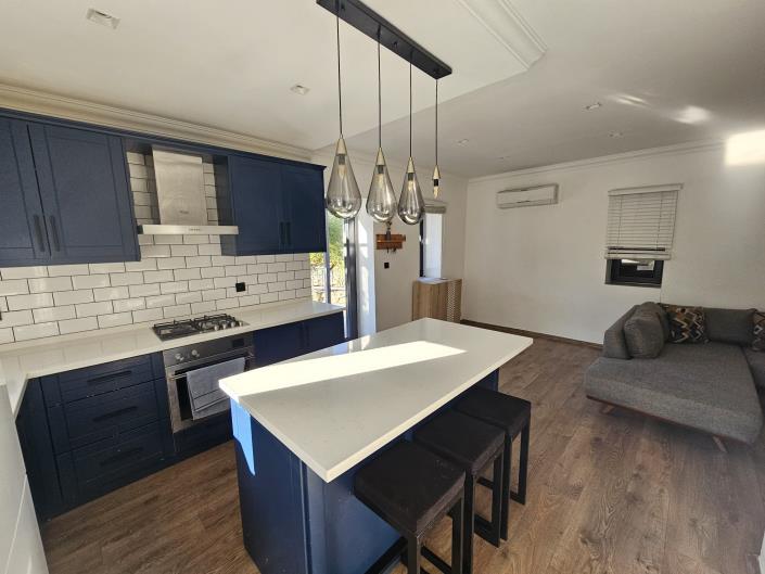 Image No.7-2 Bed Villa / Detached for sale