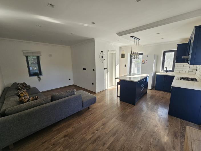 Image No.10-2 Bed Villa / Detached for sale