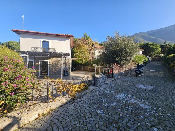 Image No.24-2 Bed Villa / Detached for sale