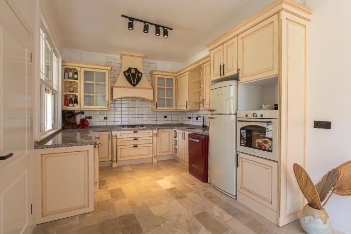 Image No.8-3 Bed Villa for sale