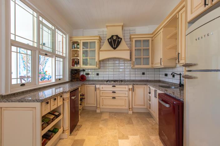 Image No.9-3 Bed Villa for sale