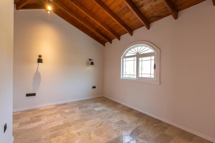 Image No.31-3 Bed Villa for sale