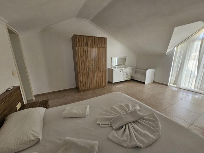 Image No.12-4 Bed Duplex for sale