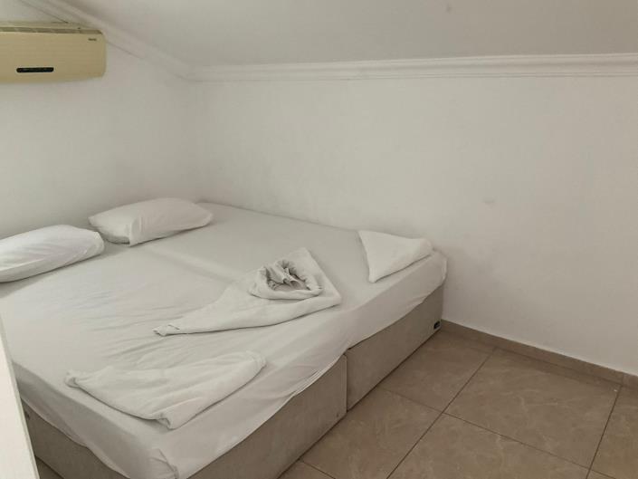 Image No.15-4 Bed Duplex for sale