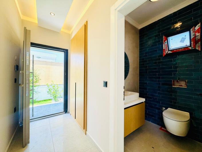 Image No.9-3 Bed Villa for sale