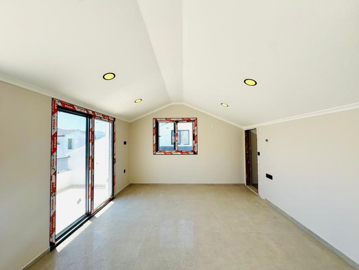 Image No.20-3 Bed Villa for sale