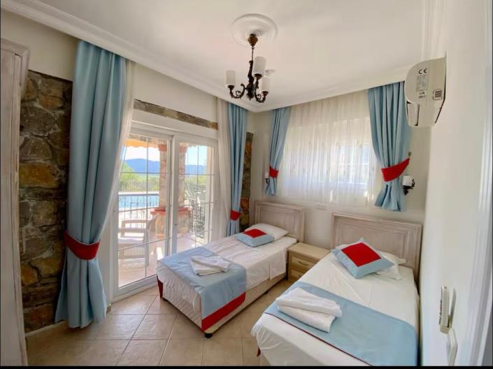 Image No.10-Villa de 4 chambres à vendre à Uzumlu