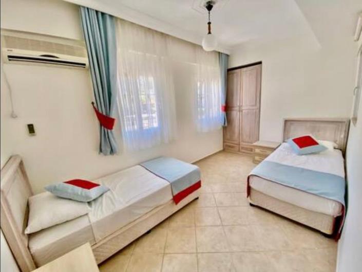 Image No.12-Villa de 4 chambres à vendre à Uzumlu